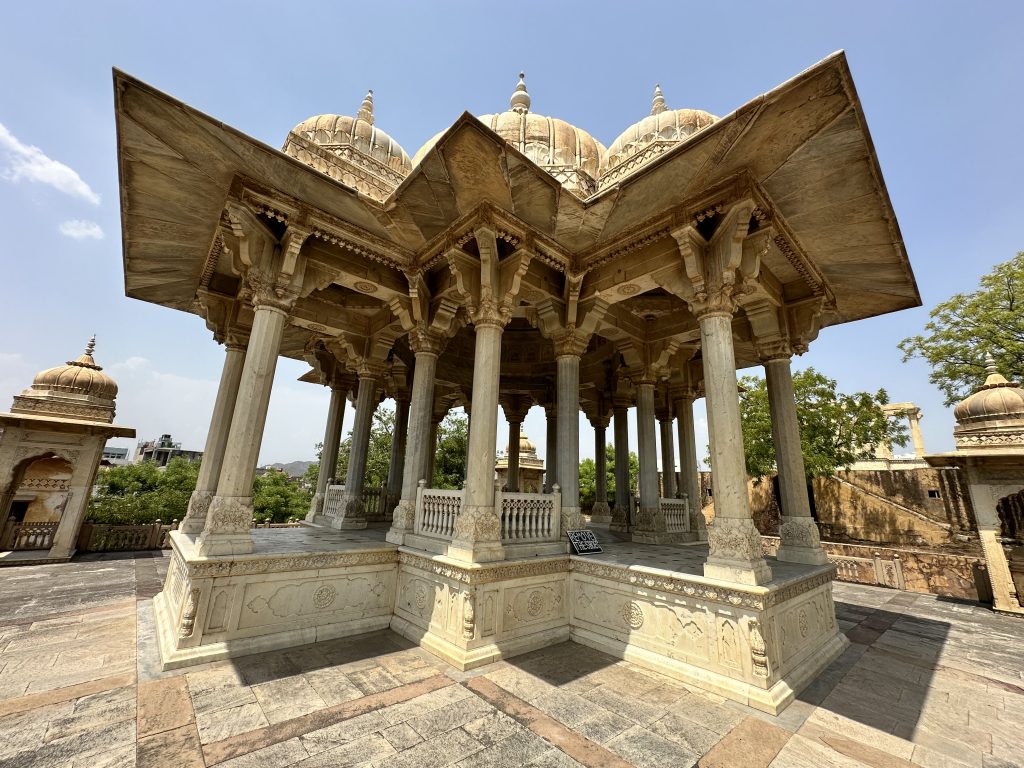 Maharaniyon ki chhatriyan Jaipur, Rajasthan (Entry Fee, Timings, & History)