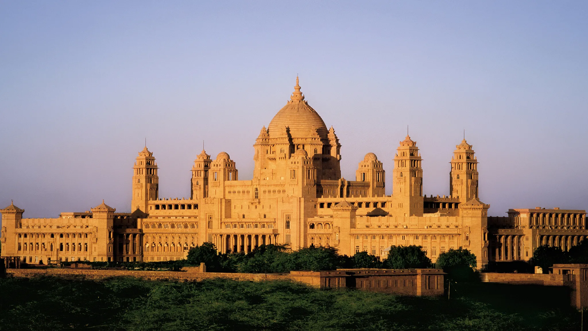 Umaid Bhawan Palace Museum Jodhpur, Rajasthan (Entry Fee, Timings & History)